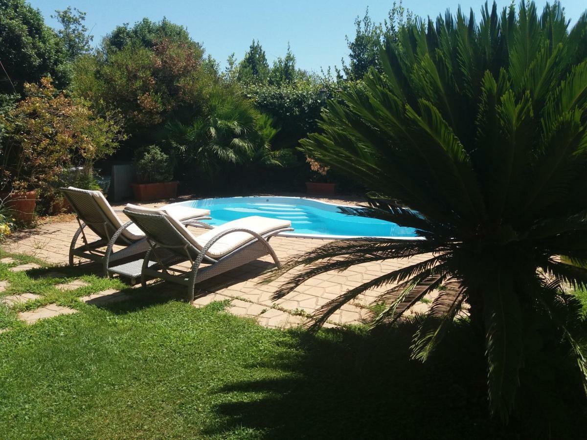 L'Affittacamere Nel Parco "Appia Antica" - Piscina A Uso Ospiti Рим Экстерьер фото